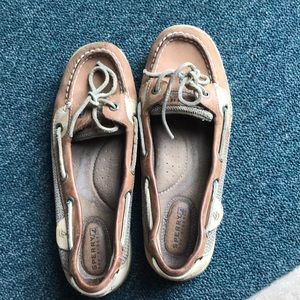 Women’s sperry boat shoes